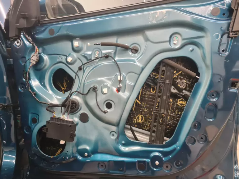 Geely Monjaro 1 двер 1