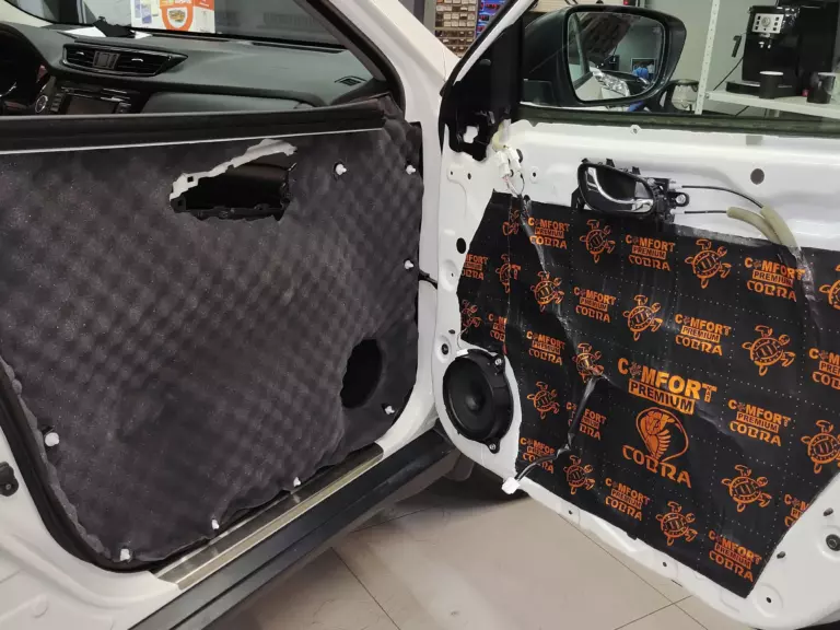 Nissan X-Trail двер 3