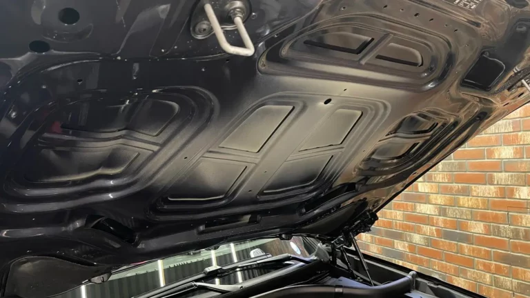 Шумоизоляция BMW X5 2021 капот 1