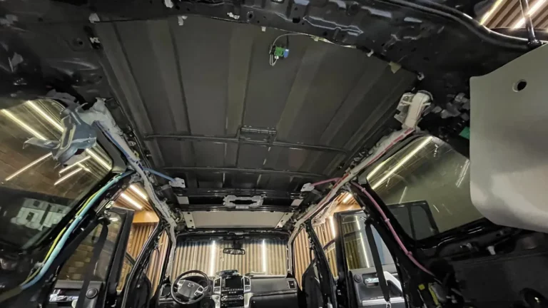 Шумоизоляция Land Cruiser 200 2013 крыша 1