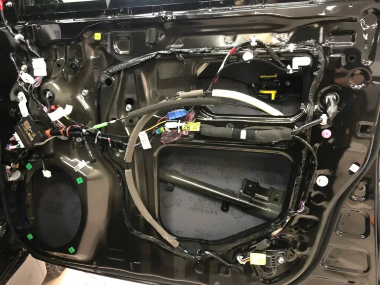 Шумоизоляция Lexus LX 570 2020 двер 1