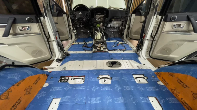 Шумоизоляция Mitsubishi Pajero пол 3 (1)