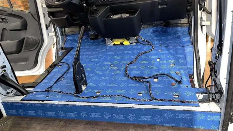 Шумоизоляция Renault Master пол 5